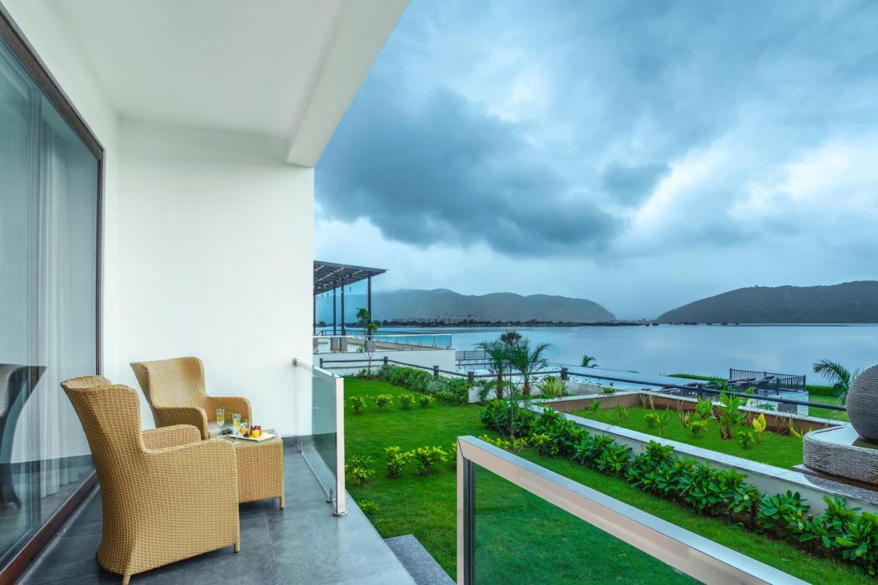 'Zana' Lakeview Resort - Most Scenic Lakeside Resort Udaipur Exterior photo