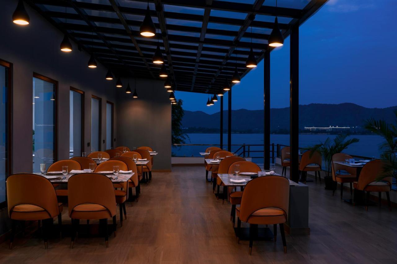 'Zana' Lakeview Resort - Most Scenic Lakeside Resort Udaipur Exterior photo