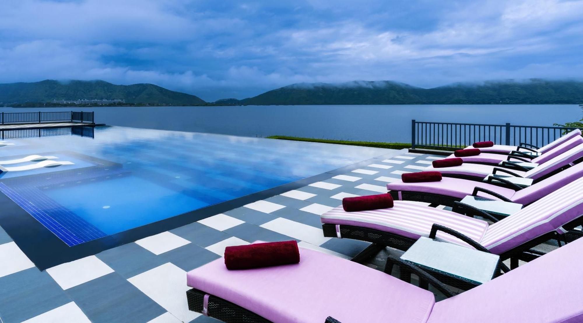 'Zana' Lakeview Resort - Most Scenic Lakeside Resort Udaipur Exterior photo